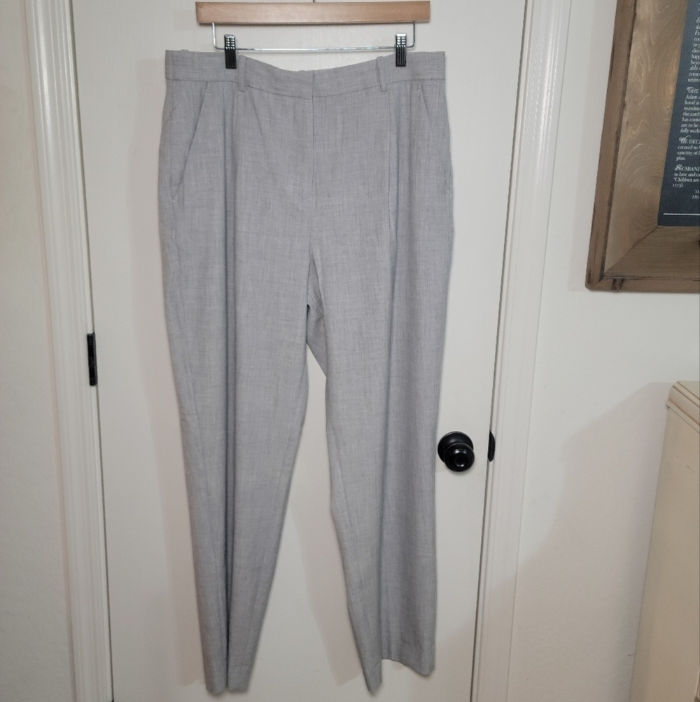 Abercrombie & Fitch Curve Love Gray Quinn Tailored Straight Pants Size 32/14L